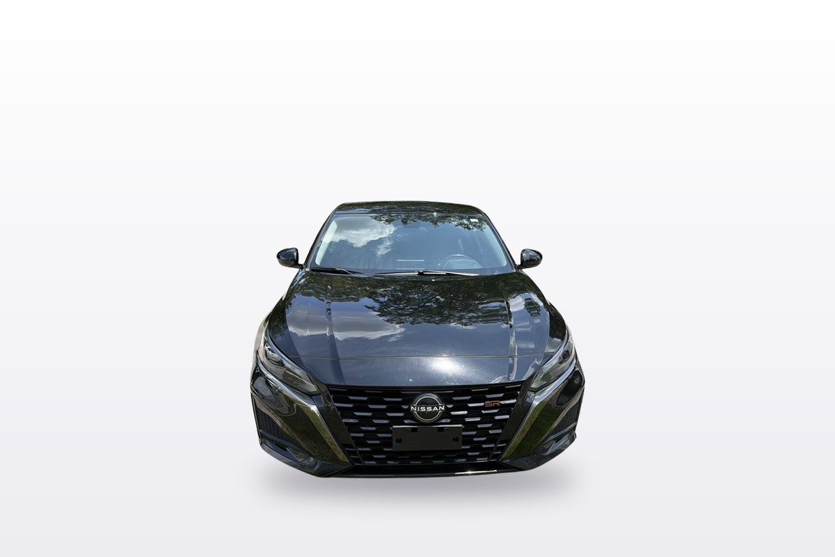 2023 Nissan Altima SR